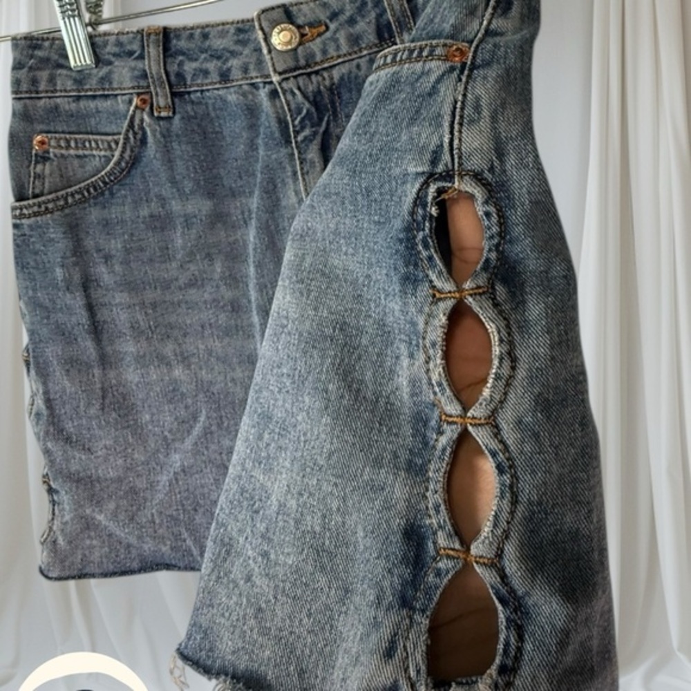 Topshop Denim Mini Skirt Cut Out Side Lace Up Festival Y2K Mid Wash Size 6 - Picture 2 of 10